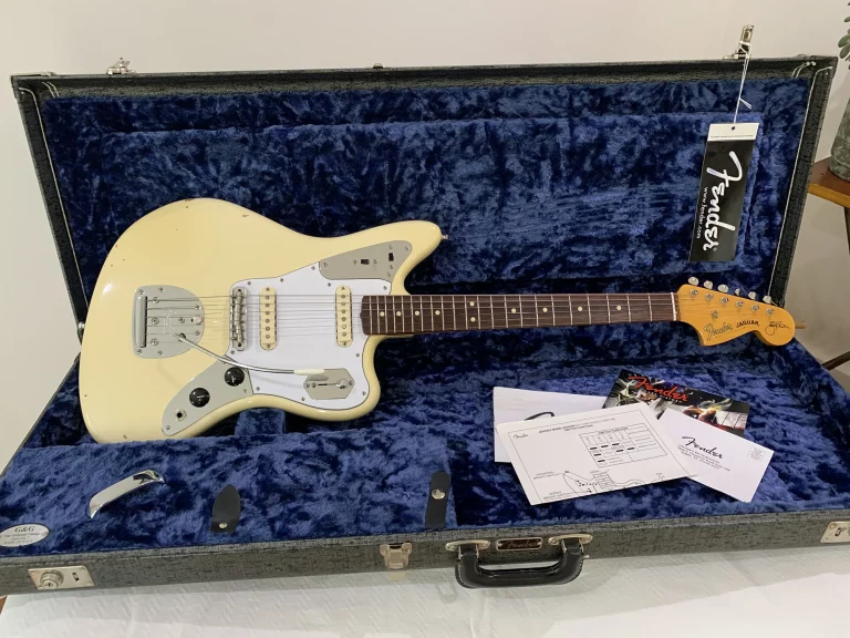 Fender Johnny Marr Jaguar – sold